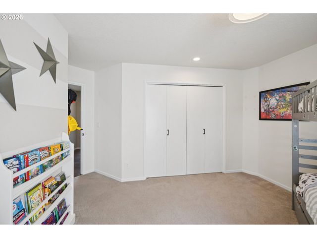 19760 WILDWOOD Dr, West Linn, OR 97068