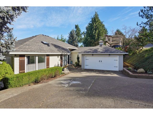 19760 WILDWOOD Dr, West Linn, OR 97068