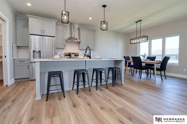 9520 Delano Drive, Lincoln, NE 68516