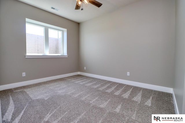 9520 Delano Drive, Lincoln, NE 68516