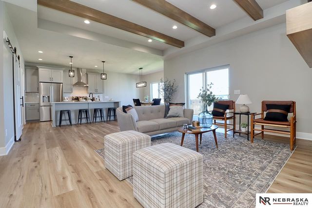9520 Delano Drive, Lincoln, NE 68516