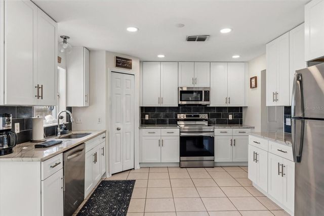 1678 RIDGEMOOR DRIVE, Mascotte, FL 34753