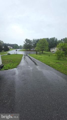 16300 KAISER CT, Hagerstown, MD 21740