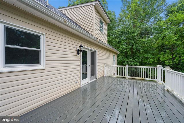 16300 KAISER CT, Hagerstown, MD 21740