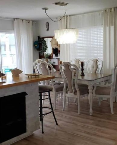 5 S Redwing Street, La Marque, TX 77568