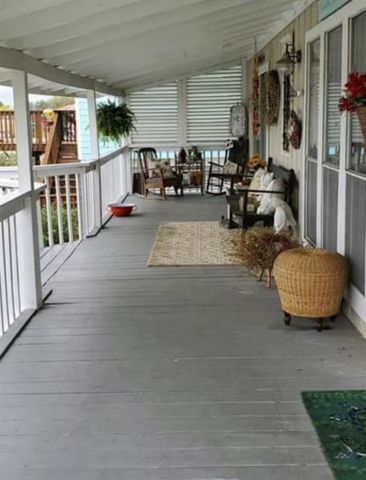 5 S Redwing Street, La Marque, TX 77568