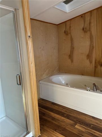 3085 Stonehenge Road, Thomasville, NC 27260