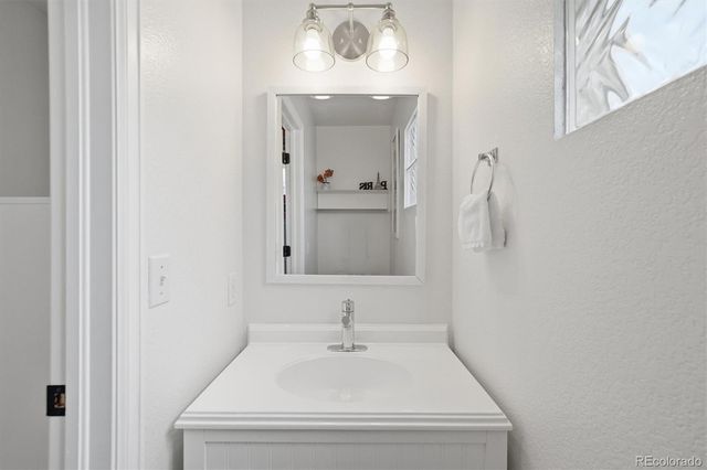 1246 Briarhollow Way, Highlands Ranch, CO 80129