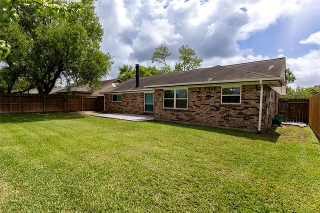 4326 Townes Forest Road, Friendswood, TX 77546