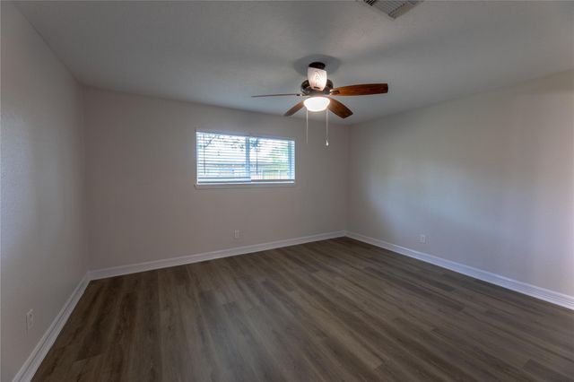 4326 Townes Forest Road, Friendswood, TX 77546