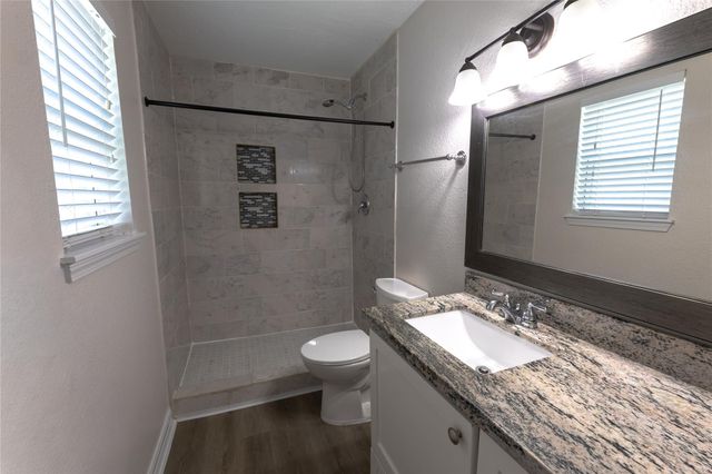 4326 Townes Forest Road, Friendswood, TX 77546