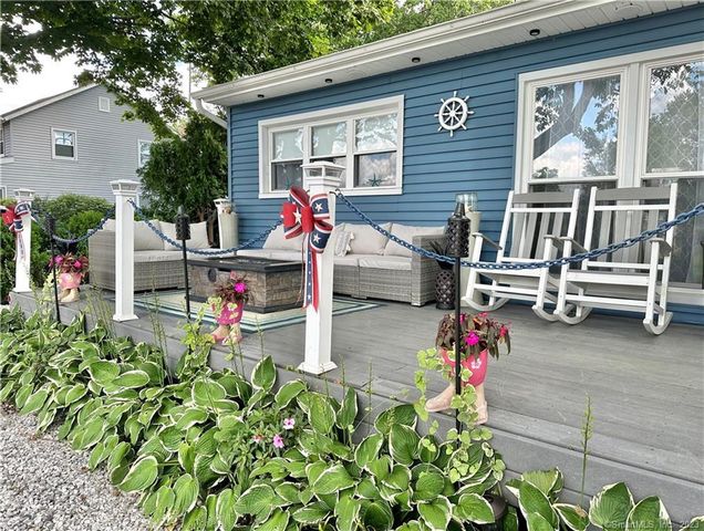 54 Hartford Avenue, Old Saybrook, CT 06475