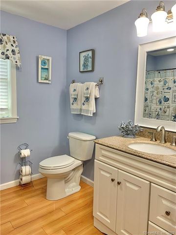 54 Hartford Avenue, Old Saybrook, CT 06475