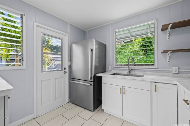 45-592 Paleka Road B, Kaneohe, HI 96744