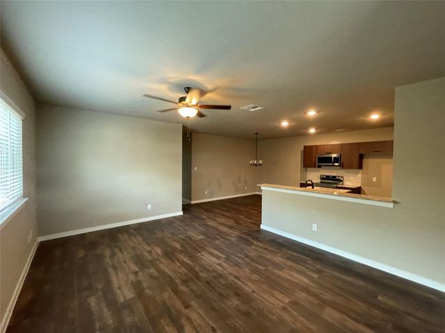 9789 Grosbeak Lane, Magnolia, TX 77354