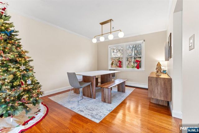 2 Columbine Court, Montvale, NJ 07645