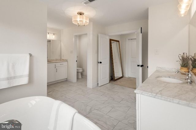 18 POPJOY LN, Glenmoore, PA 19343