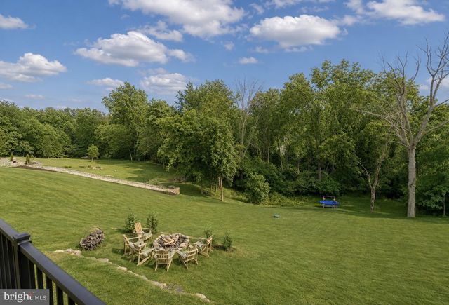 18 POPJOY LN, Glenmoore, PA 19343