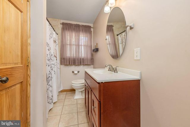 112 CARSON AVE, Gibbstown, NJ 08027