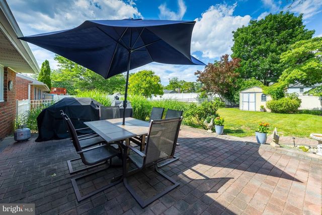 112 CARSON AVE, Gibbstown, NJ 08027