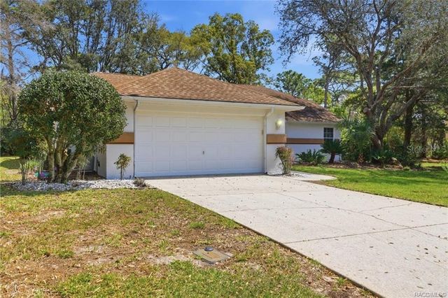 13 BONNIE COURT N, Homosassa, FL 34446