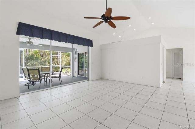 13 BONNIE COURT N, Homosassa, FL 34446