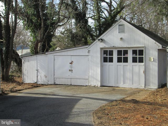 205 WICKLOW RD, Glen Burnie, MD 21061