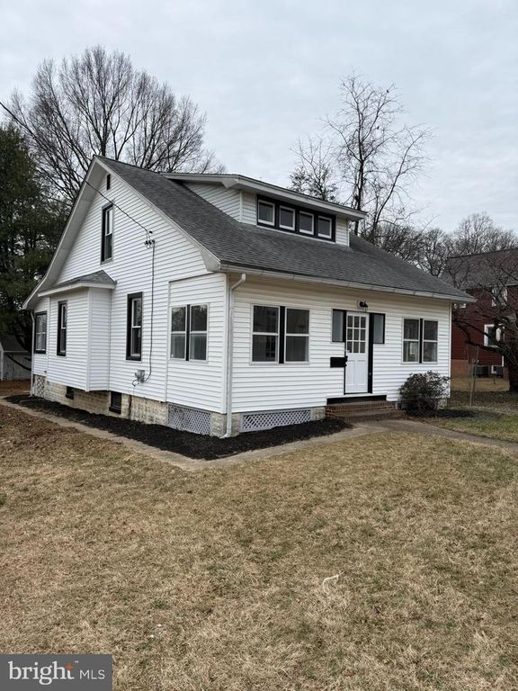 205 WICKLOW RD, Glen Burnie, MD 21061