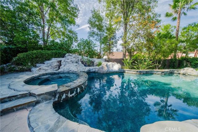 6504 Tamarind, Oak Park, CA 91377