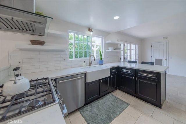 6504 Tamarind, Oak Park, CA 91377