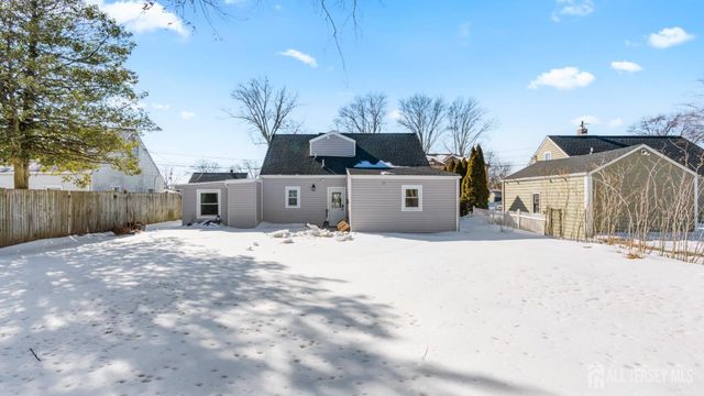 47 Hillcrest Avenue, Edison, NJ 08817