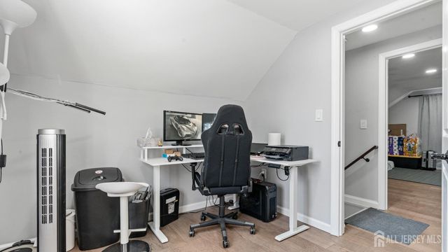 47 Hillcrest Avenue, Edison, NJ 08817