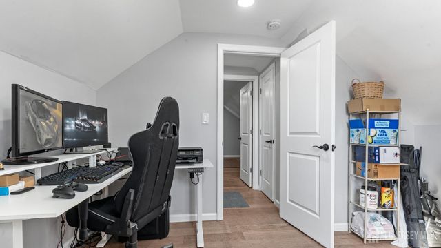 47 Hillcrest Avenue, Edison, NJ 08817