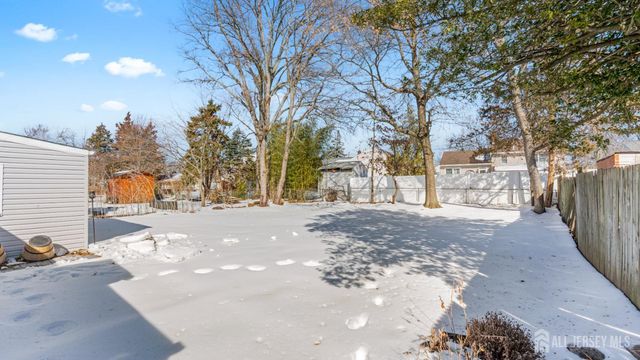 47 Hillcrest Avenue, Edison, NJ 08817