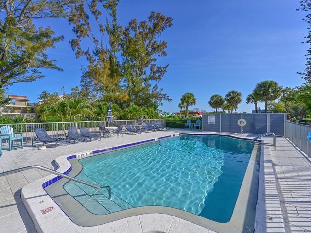 5591 GULF OF MEXICO DRIVE 4, Longboat Key, FL 34228