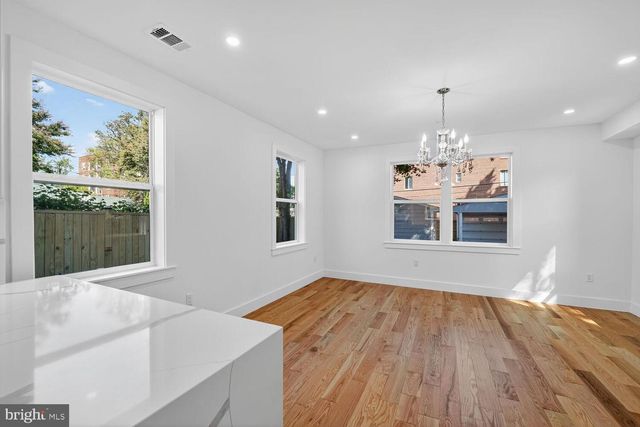 1516 EVARTS ST NE, Washington, DC 20018