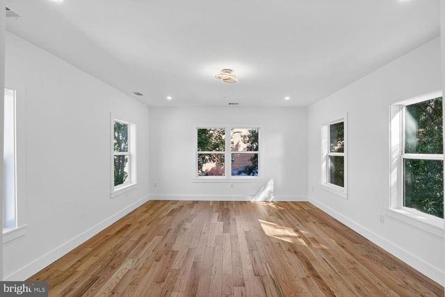 1516 EVARTS ST NE, Washington, DC 20018