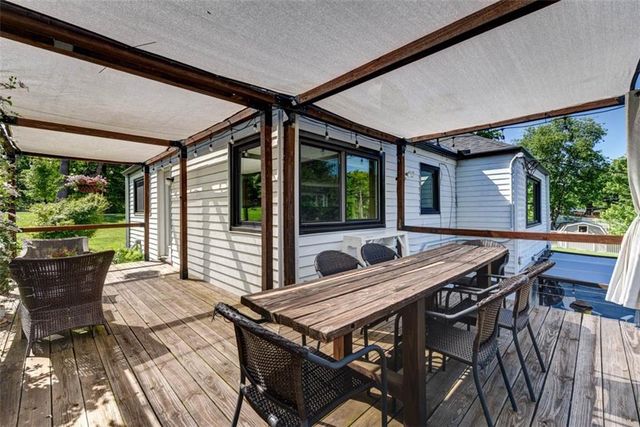 30 NE Normandy Lane, Kansas City, MO 64116