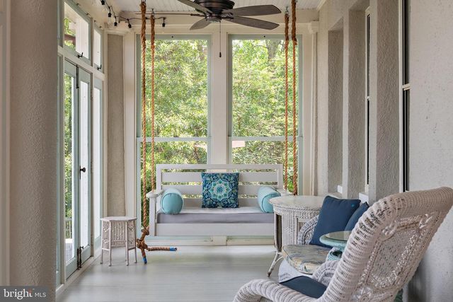 2 RIVER DR, Annapolis, MD 21403