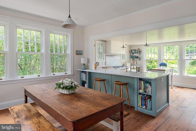 2 RIVER DR, Annapolis, MD 21403