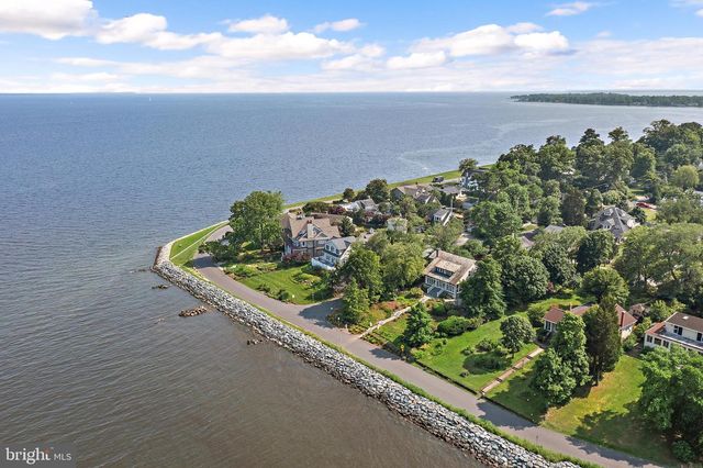 2 RIVER DR, Annapolis, MD 21403