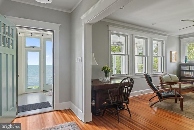 2 RIVER DR, Annapolis, MD 21403