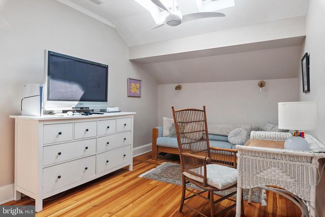 2 RIVER DR, Annapolis, MD 21403