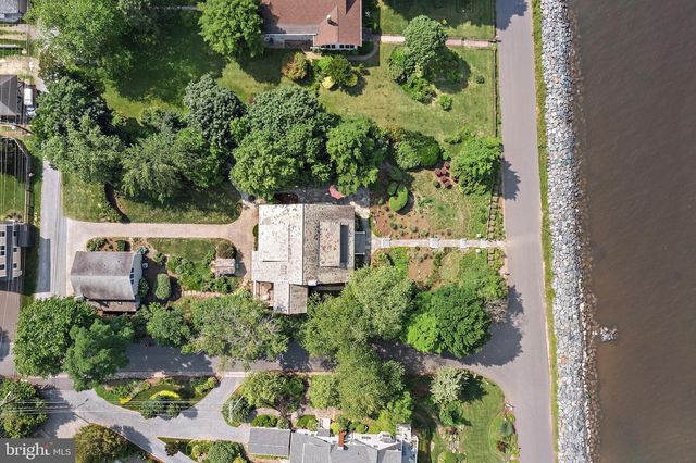 2 RIVER DR, Annapolis, MD 21403