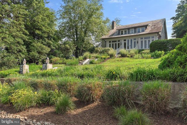 2 RIVER DR, Annapolis, MD 21403