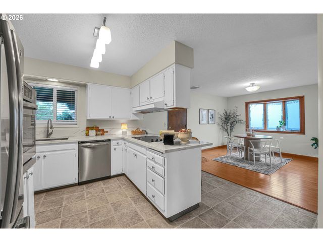 4404 Ne 129TH Pl, Portland, OR 97230