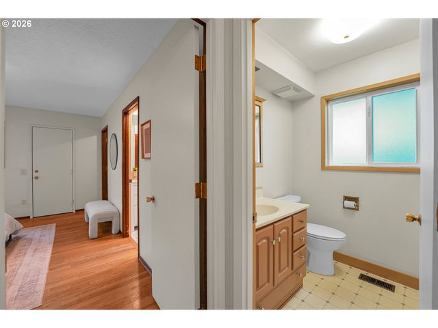 4404 Ne 129TH Pl, Portland, OR 97230