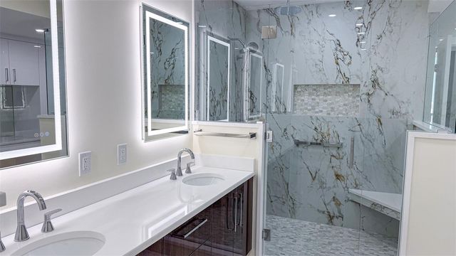 1 BEACH DRIVE SE 2512, St Petersburg, FL 33701