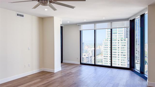 1 BEACH DRIVE SE 2512, St Petersburg, FL 33701