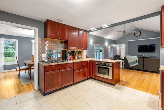 495 Grafton St, Shrewsbury, MA 01545